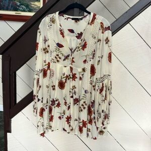 Max jeans top 28” long shoulder to hem